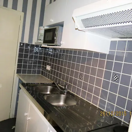 Le Moliere Aparthotel